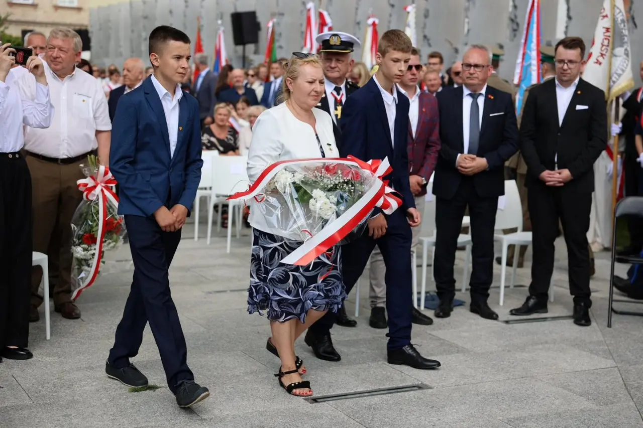 Augustów Dom Pamięci Obławy Augustowskiej otwarty (1)