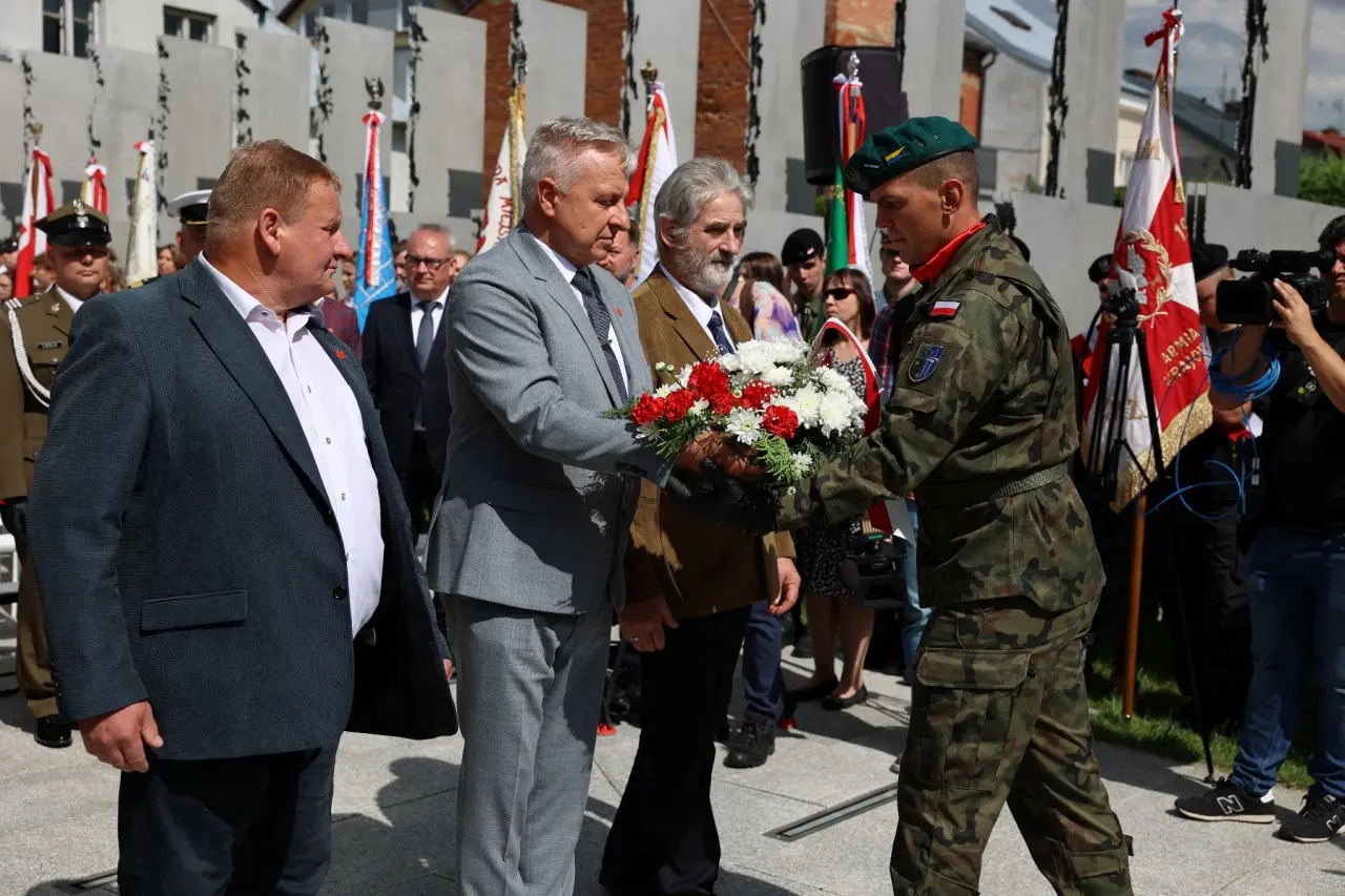 Augustów Dom Pamięci Obławy Augustowskiej otwarty (3)