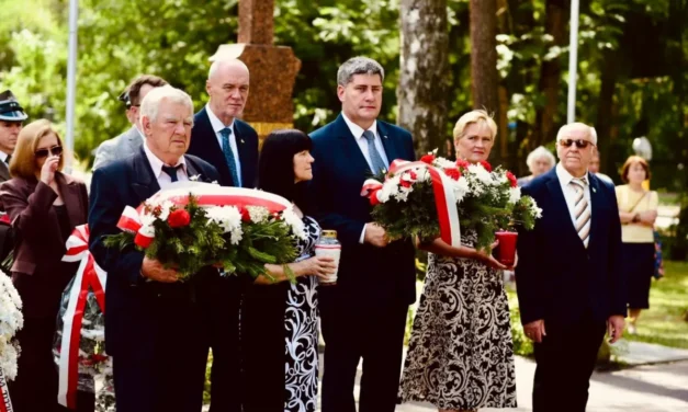 Augustów: Uroczyste obchody Święta 1 Pułku Ułanów Krechowieckich im. płk. Bolesława Mościckiego [Foto]