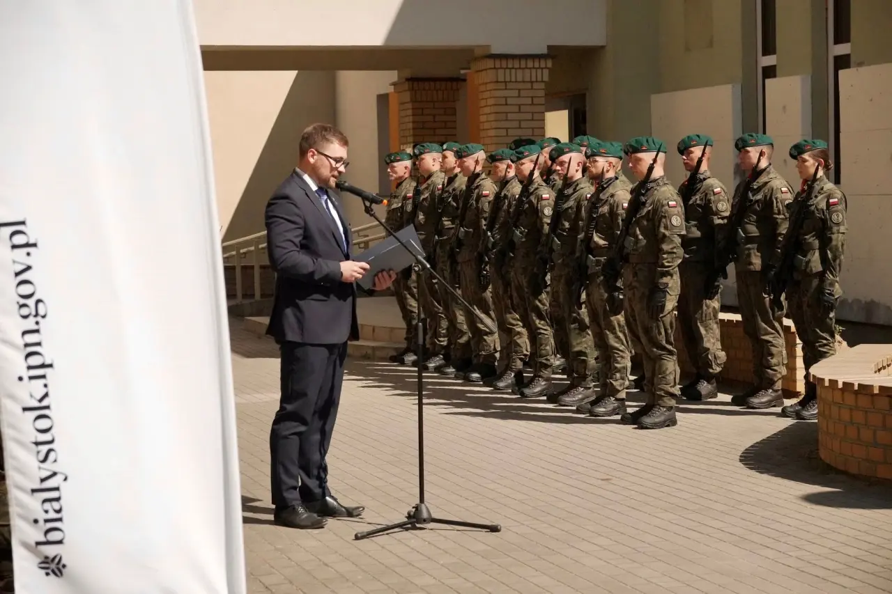 Augustów: Oddaliśmy hołd mieszkańcom Gminy Płaska