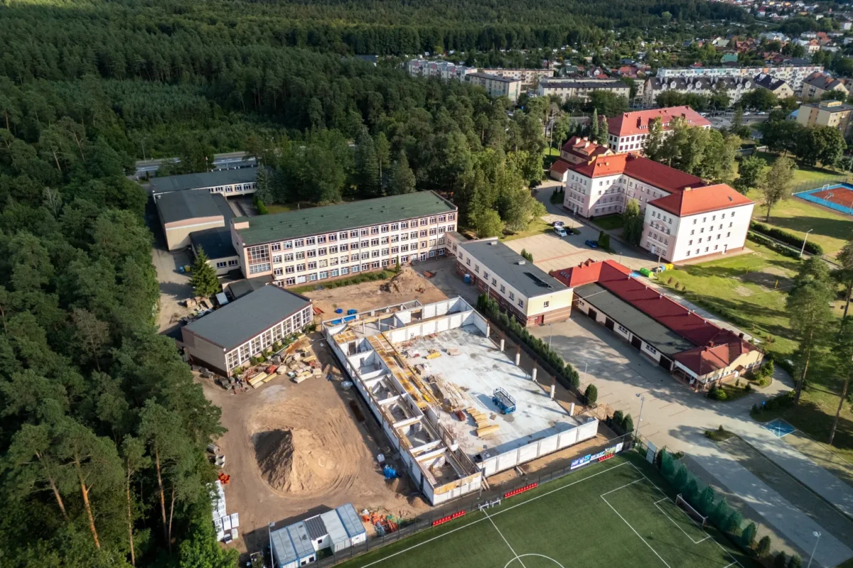 Augustów: Trwa budowa nowoczesnej sali sportowej przy Augustowskim Centrum Edukacyjnym