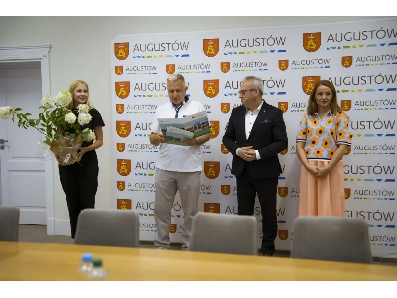Augustów Dzięki nim Augustów rozkwita (4)