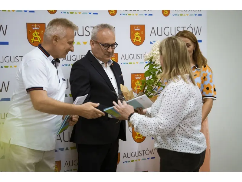 Augustów Dzięki nim Augustów rozkwita (7)