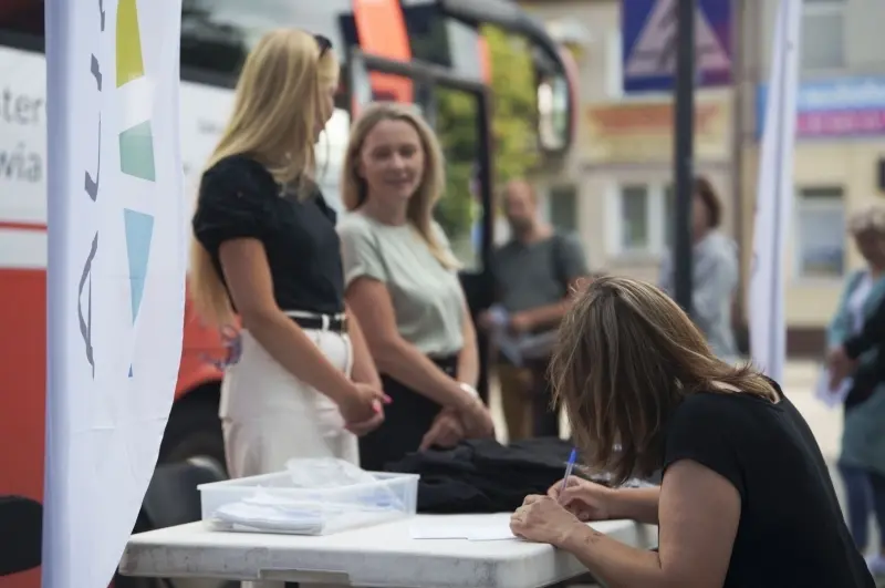 Augustów oddaje krew za Warszawę (1)