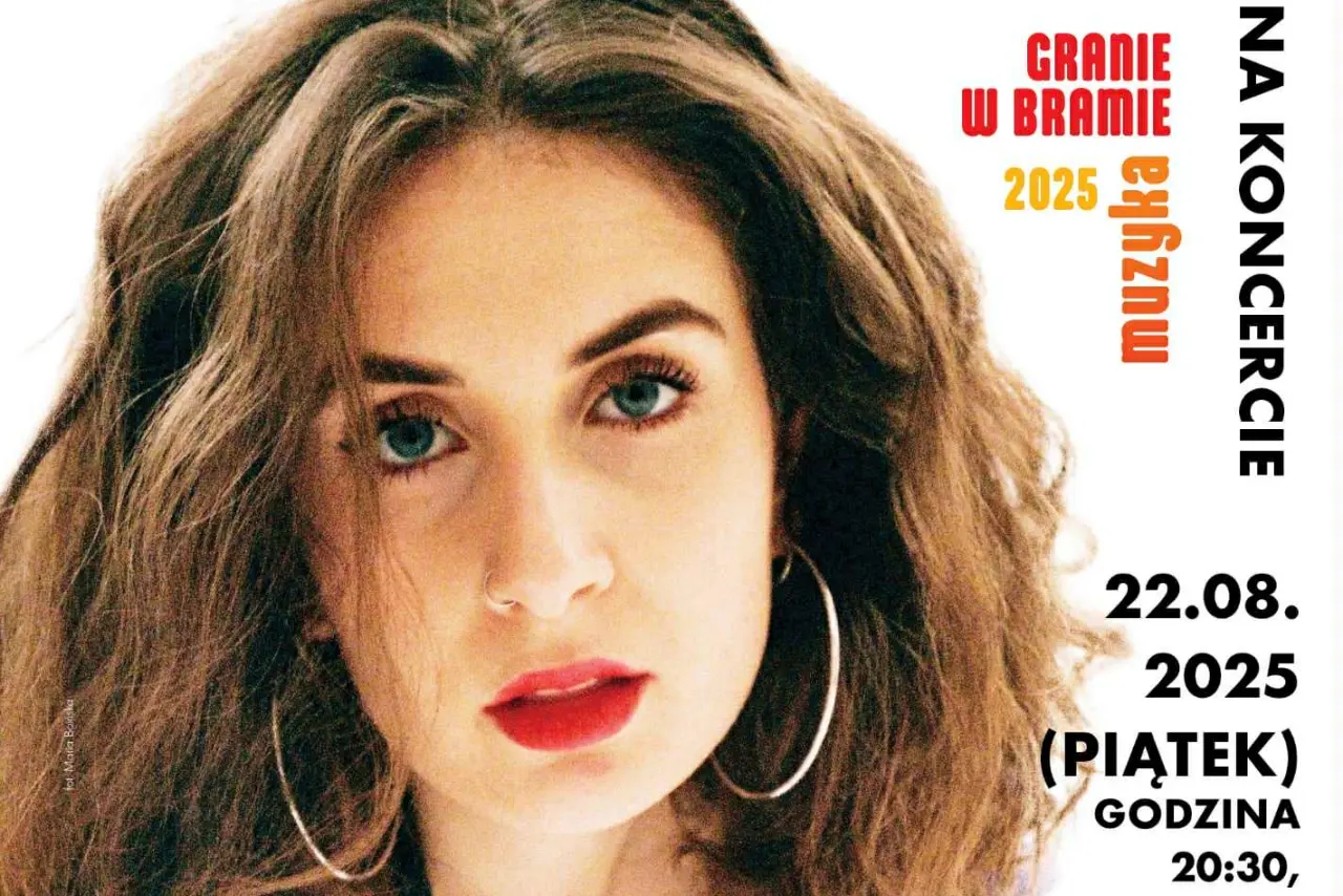 Augustów: Granie w Bramie – Julia Rover