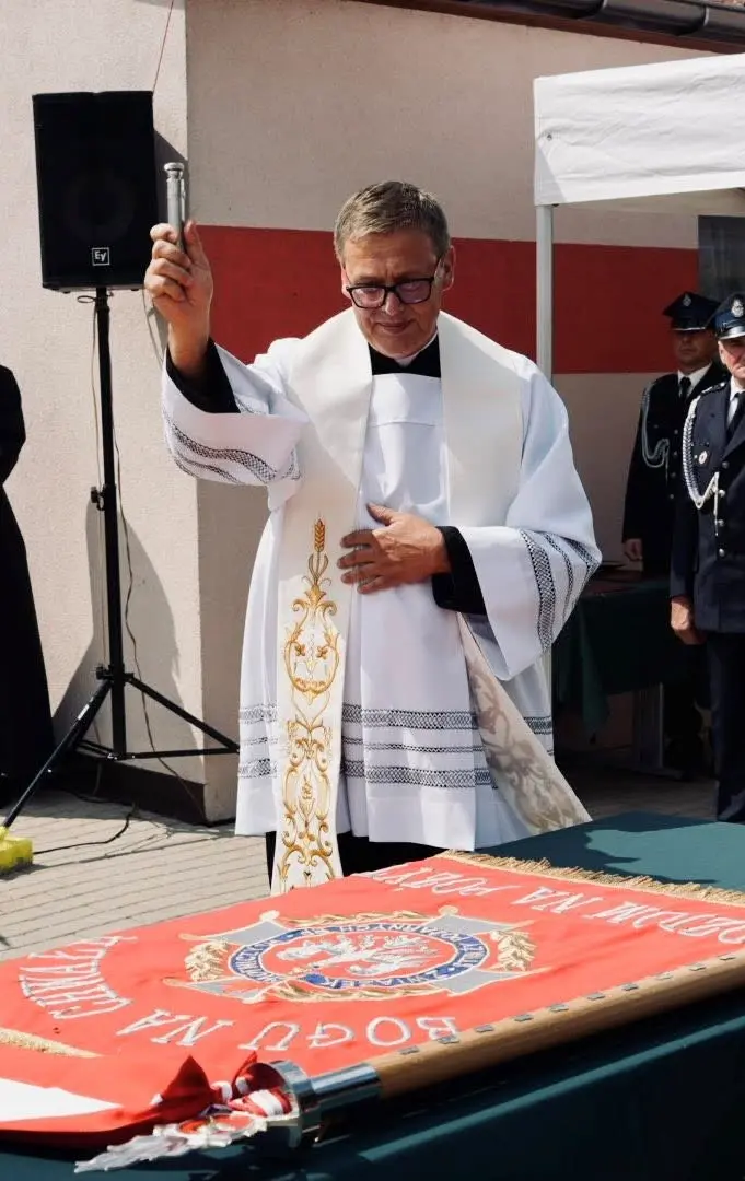 Nadanie sztandaru i 60-lecie OSP w Prusce Wielkiej (11)