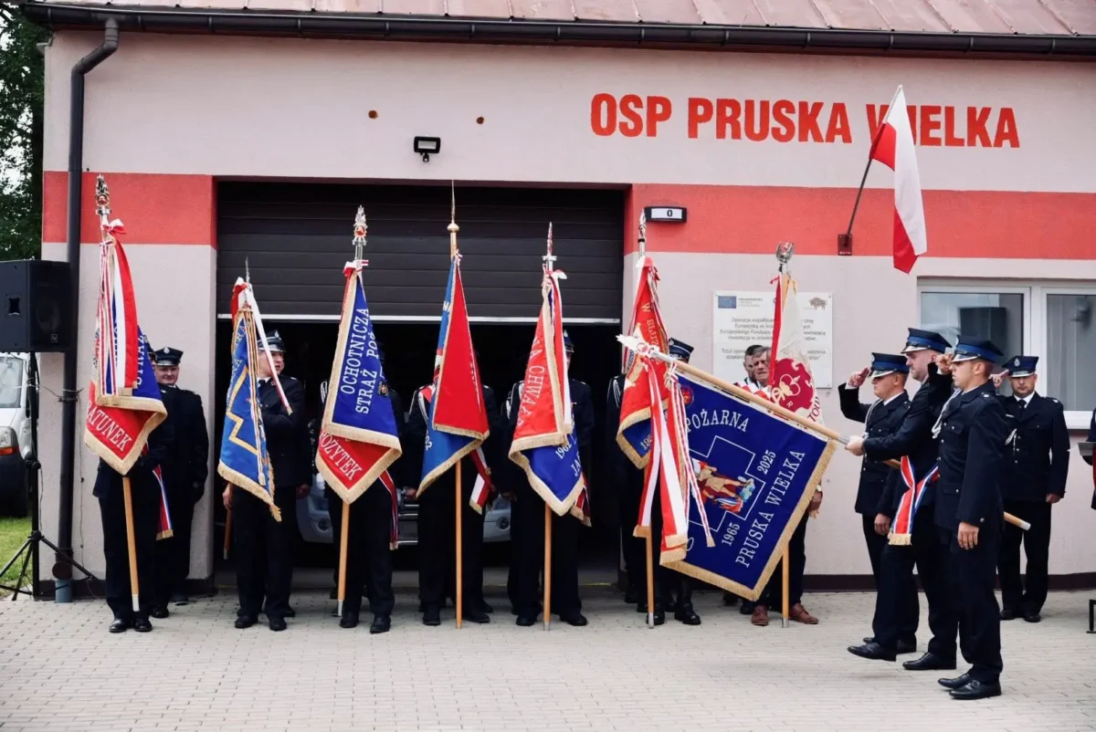 Nadanie sztandaru i 60-lecie OSP w Prusce Wielkiej (12)