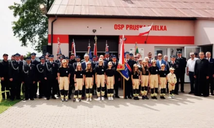 Augustów: Nadanie sztandaru i 60-lecie OSP w Prusce Wielkiej [Foto]