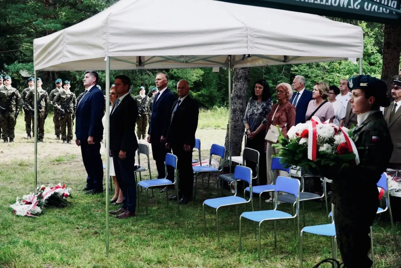 Obchody 81. rocznicy śmierci ppor. Juliana Wierzbickiego (11)