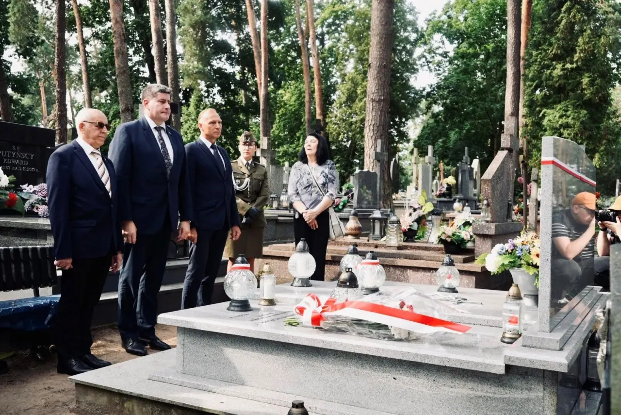 Obchody 81. rocznicy śmierci ppor. Juliana Wierzbickiego (12)