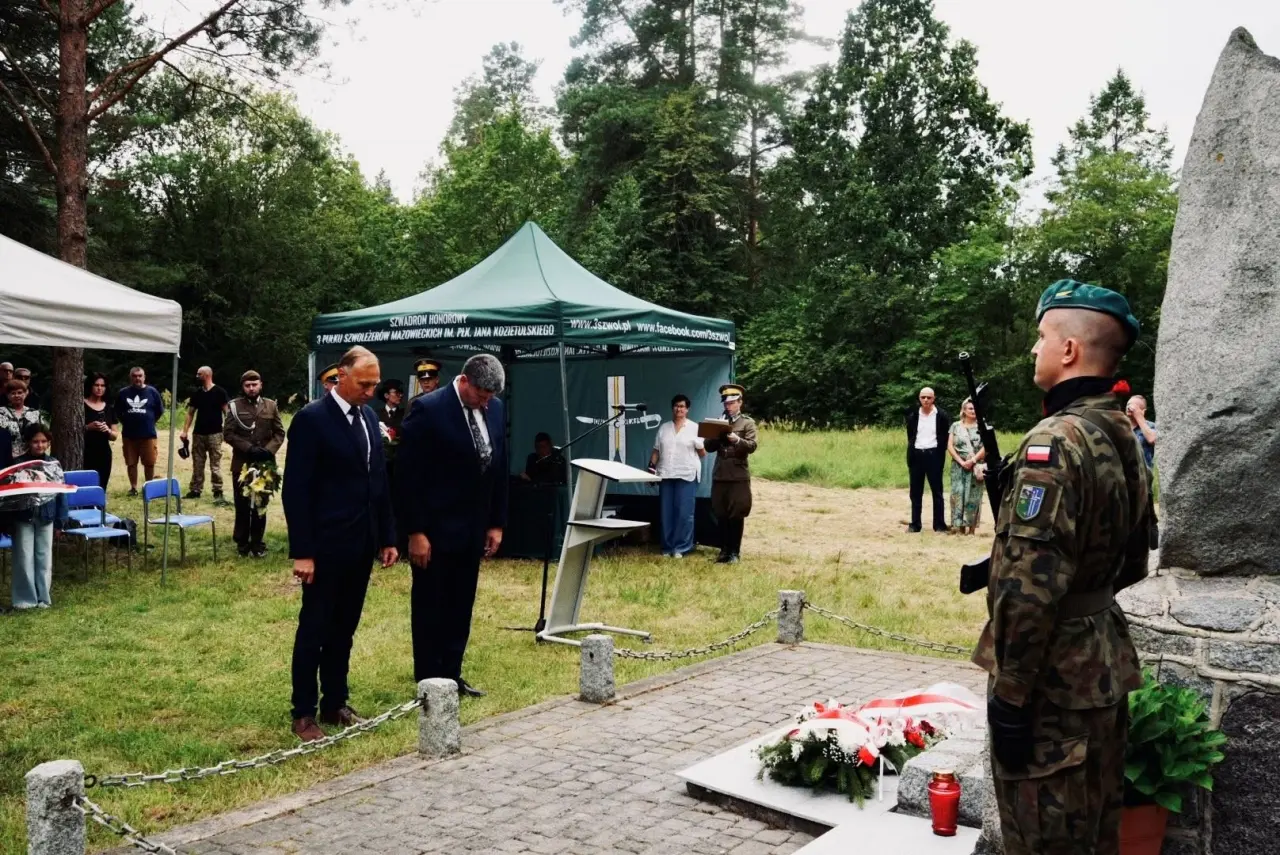 Obchody 81. rocznicy śmierci ppor. Juliana Wierzbickiego (13)