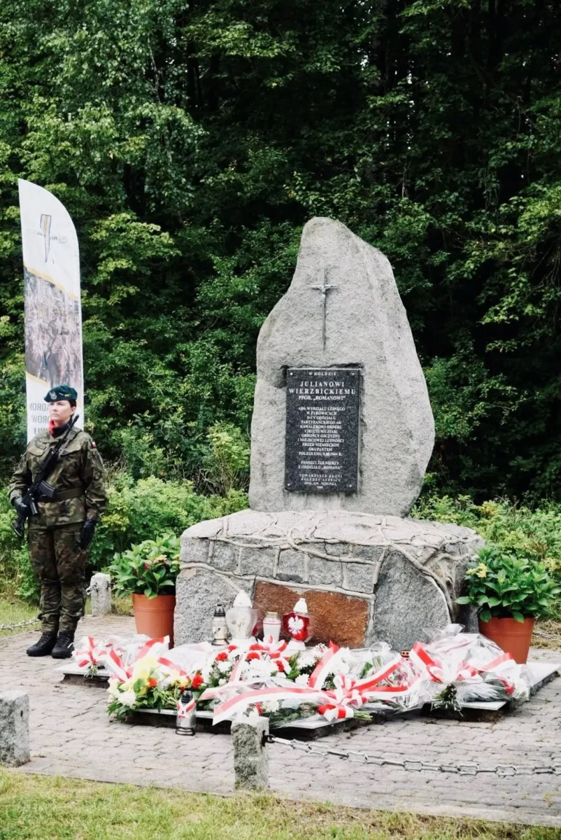 Obchody 81. rocznicy śmierci ppor. Juliana Wierzbickiego (17)