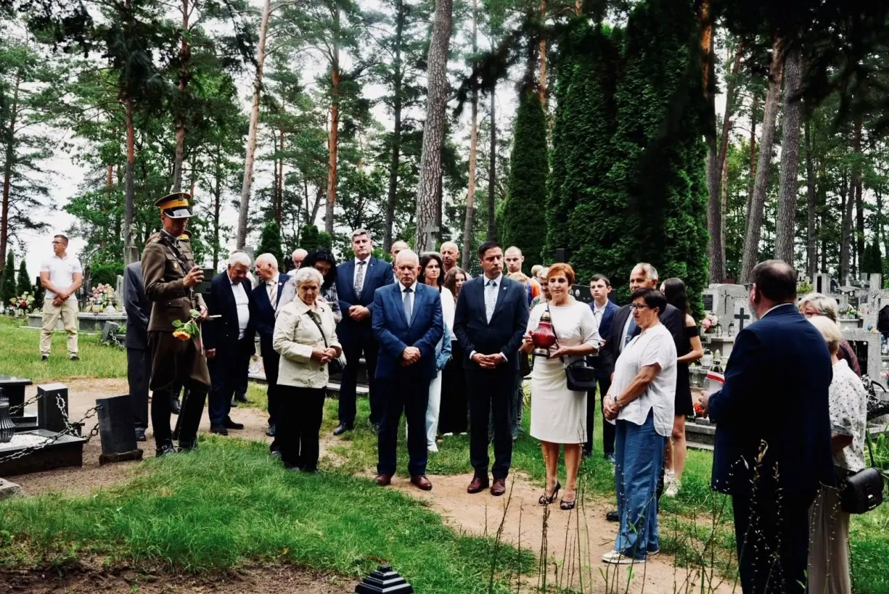 Obchody 81. rocznicy śmierci ppor. Juliana Wierzbickiego (30) Obchody 81. rocznicy śmierci ppor. Juliana Wierzbickiego