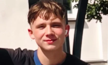 Zaginął 16-letni Piotr Jerzy Izdebski.  