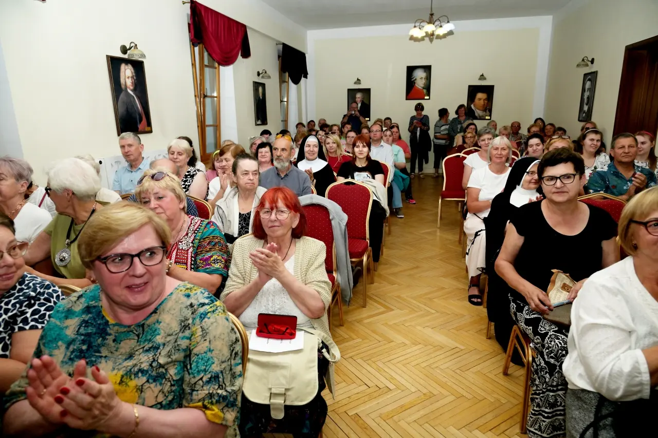 Augustów: „Muzyka z poezją” ponownie wypełniła augustowską PSM