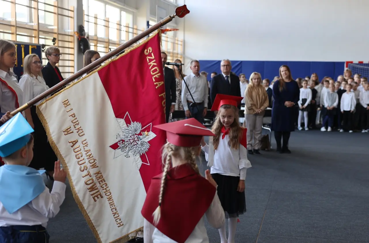 Augustów Święto Szkoły Podstawowej nr 3 im. 1 Pułku Ułanów Krechowieckich (15)