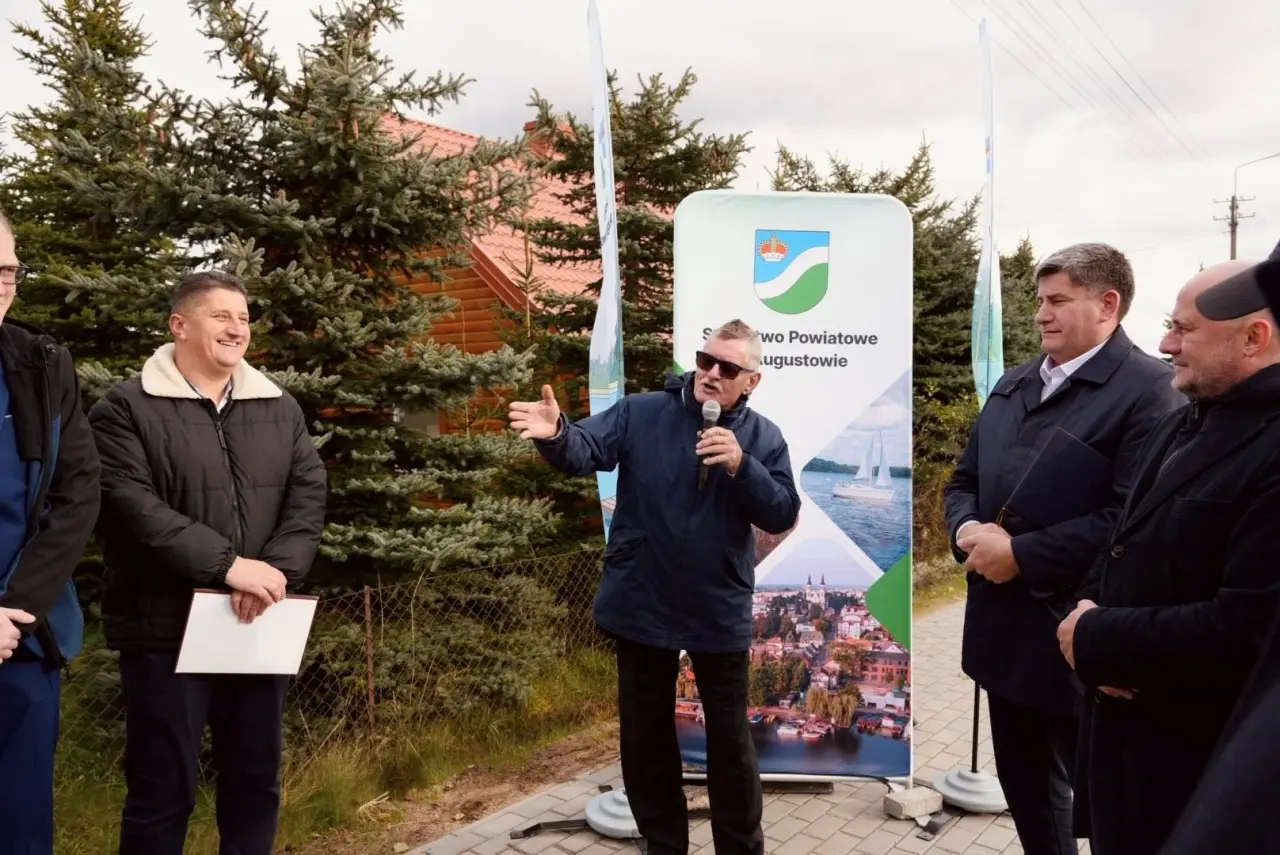 Nowy chodnik w Janówce oficjalnie otwarty (12)