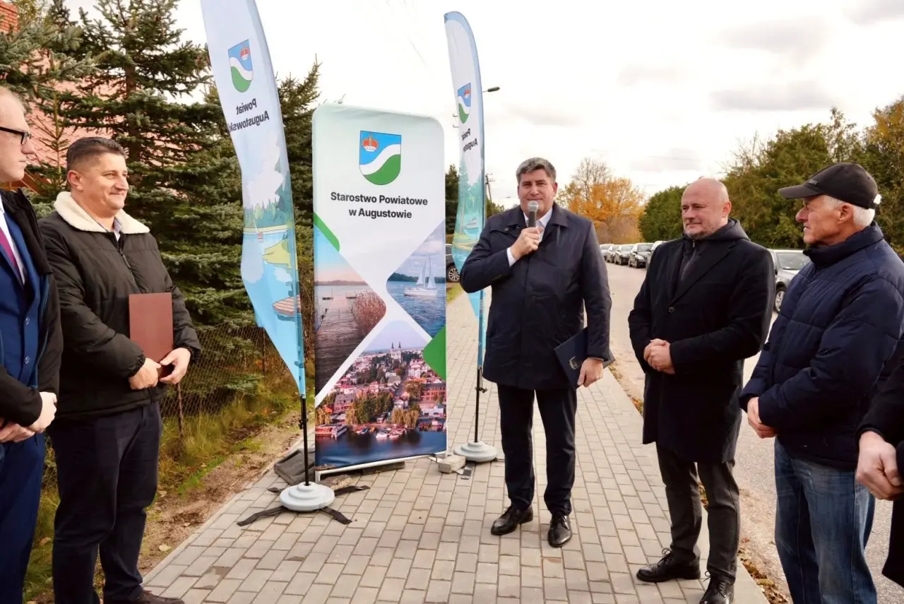 Nowy chodnik w Janówce oficjalnie otwarty (15)
