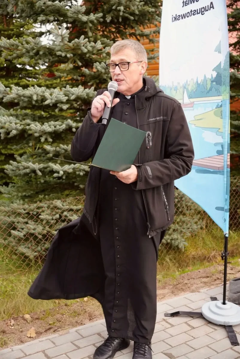 Nowy chodnik w Janówce oficjalnie otwarty (2)