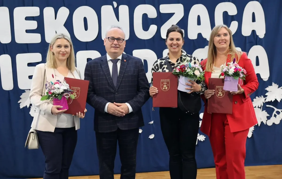 Z okazji Dnia Edukacji Narodowej Burmistrz Augustowa wyróżnił