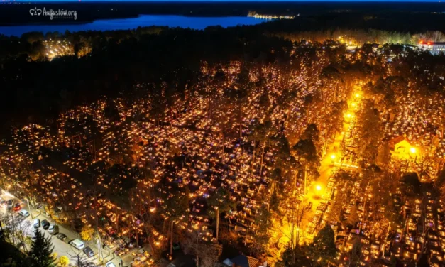 Augustów: Jutro 17. kwesta na rzecz ratowania zabytkowych nagrobków na augustowskim cmentarzu