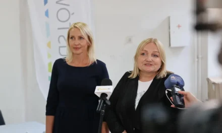 Augustów: Podpisano umowę na remont i przebudowę świetlicy środowiskowej na Osiedlu Przylesie [Foto]