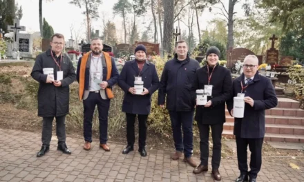 1 listopada – Wszystkich Świętych. Kwesta na augustowskim cmentarzu [Foto]