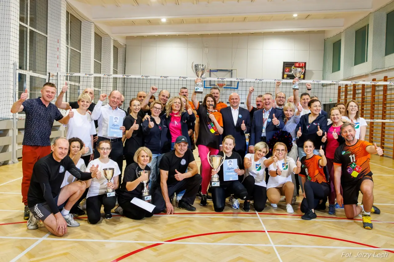 Movember Gramy dla JAJ – profilaktyka w formie sportowej zabawy w ACE