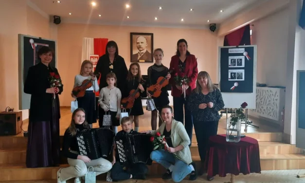 Augustów: Muzyczny Poranek w Augustowskiej PSM. Młodzi artyści i wielkie zainteresowanie instrumentami