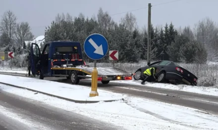Augustów: Pierwsze opady śniegu i pierwsza lekcja pokory na drogach