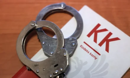 Augustów: Dwóch zatrzymanych za posiadanie substancji zabronionych