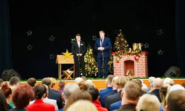 Augustów: Powiatowe Spotkanie Opłatkowe [Foto]