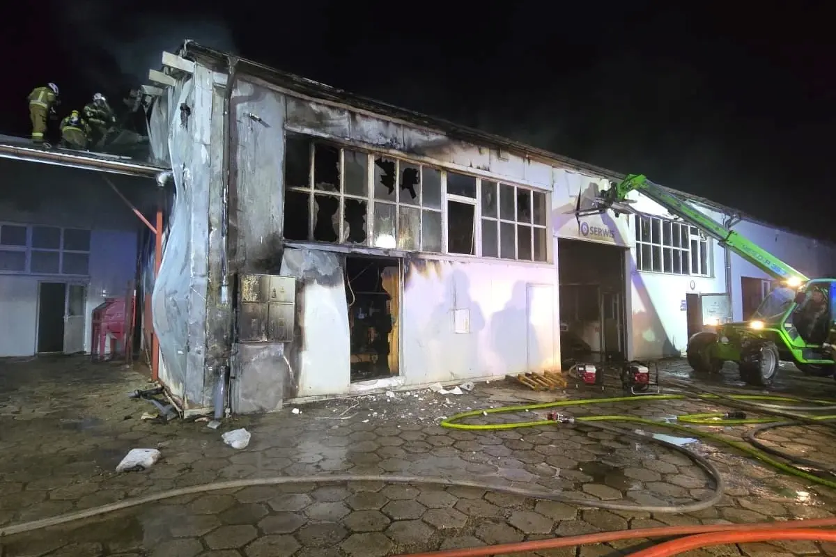 Pożaru hali w miejscowości Janówka