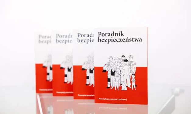 Trwa kolportaż Poradnika Bezpieczeństwa