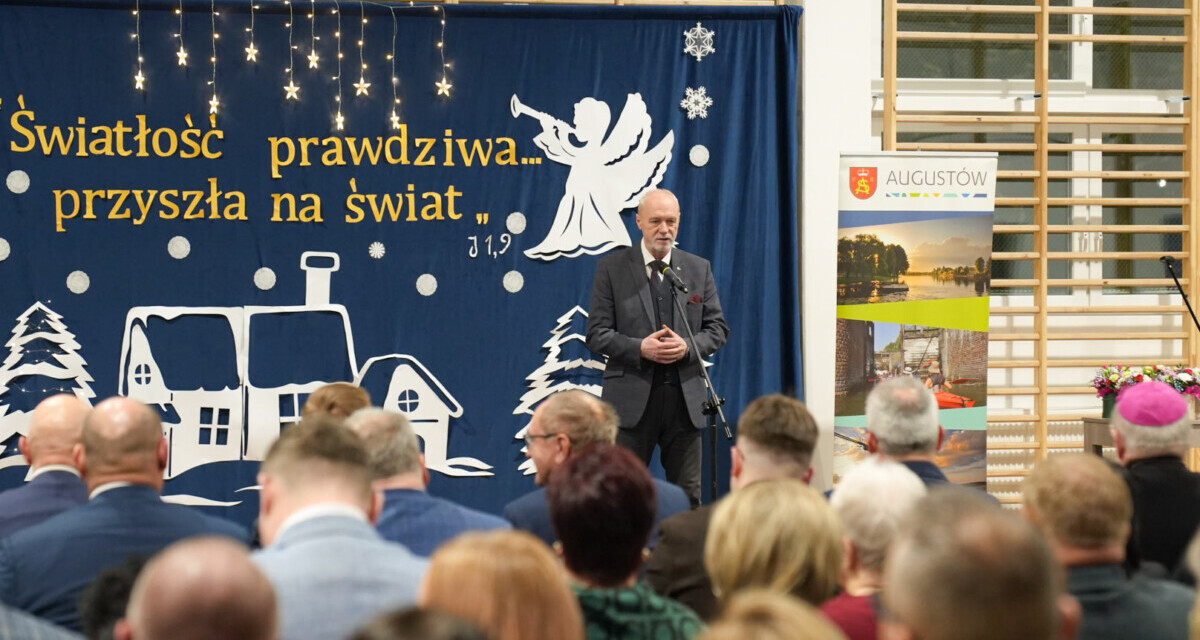 Relacja z samorządowego spotkania opłatkowego w Augustowie.