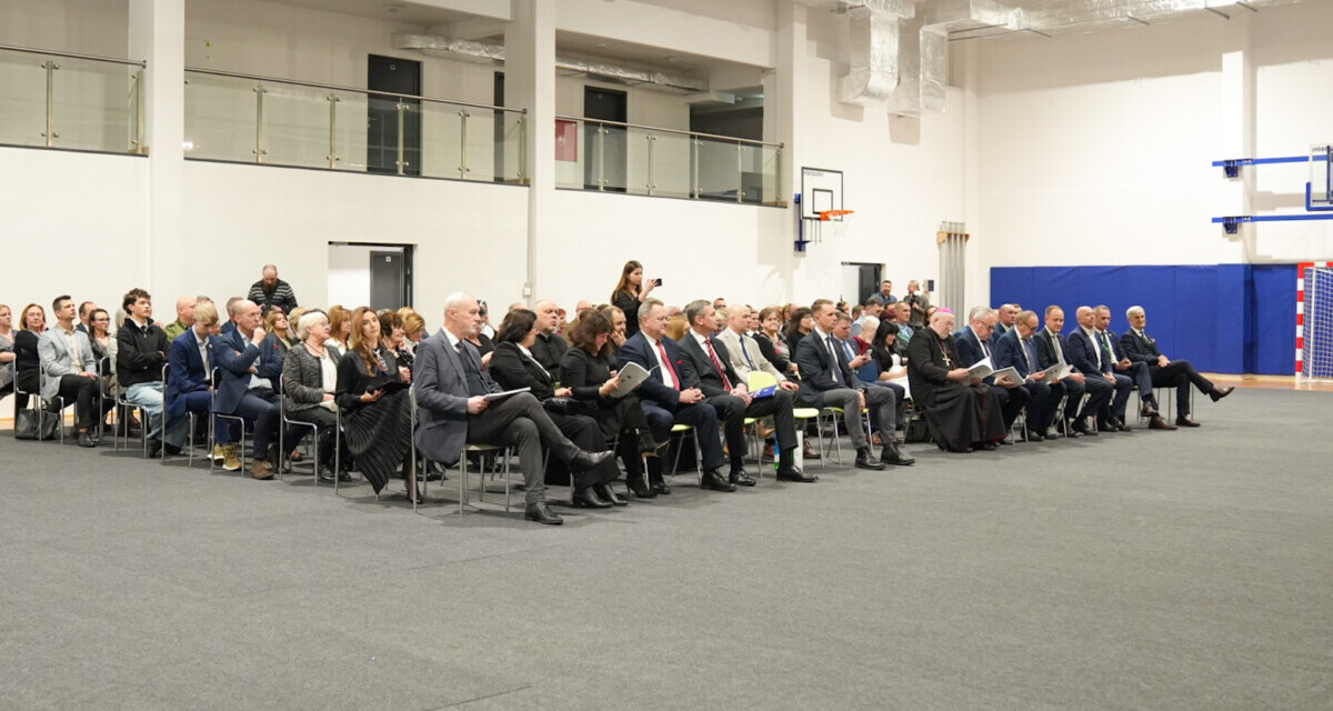 Relacja z samorządowego spotkania opłatkowego w Augustowie.