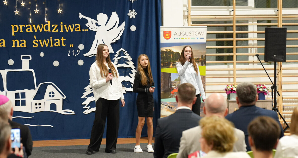 Relacja z samorządowego spotkania opłatkowego w Augustowie.