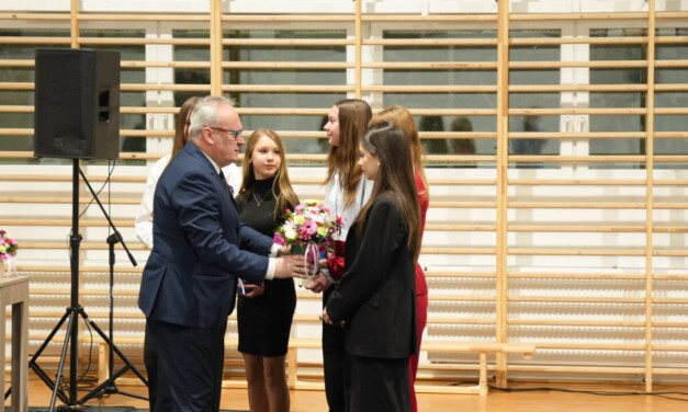 Relacja z samorządowego spotkania opłatkowego w Augustowie.