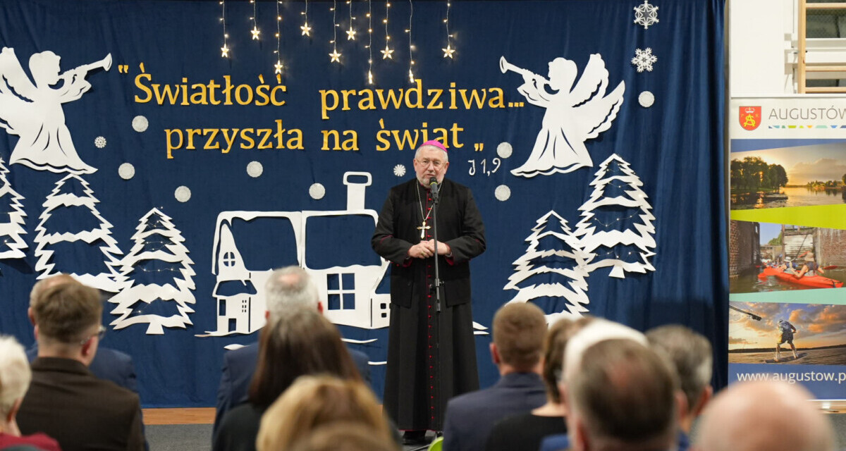 Relacja z samorządowego spotkania opłatkowego w Augustowie.