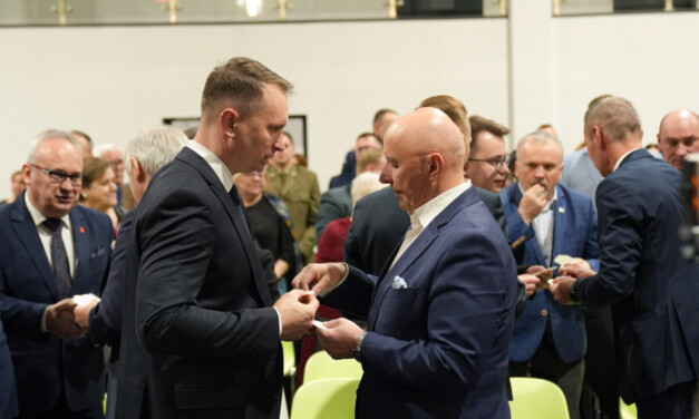 Relacja z samorządowego spotkania opłatkowego w Augustowie.