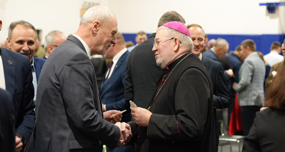 Relacja z samorządowego spotkania opłatkowego w Augustowie.