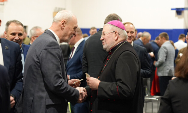 Relacja z samorządowego spotkania opłatkowego w Augustowie.