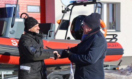 Nowoczesna łódź ratownicza trafiła do OSP Augustów-Lipowiec