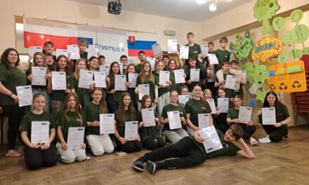 „Żyć EKOlogicznie to znaczy logicznie” – młodzież z Polski i Słowacji działała dla planety