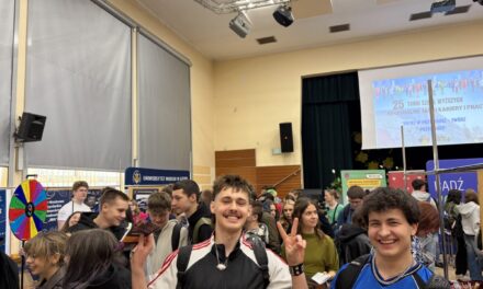 Tu zaczyna się przyszłość. Targi pracy w Augustowie pełne młodych