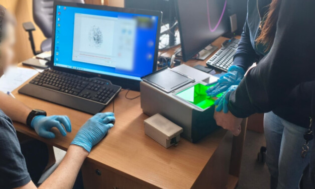 Zatrzymani za organizowanie przemytu migrantów. Akcja SG w Sejnach