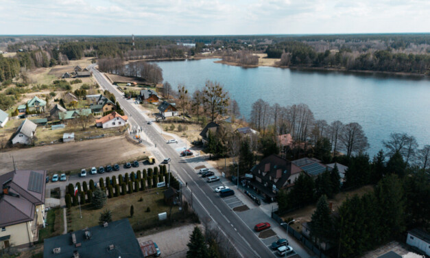 Otwarcie drogi i wodociągu w gminie Płaska