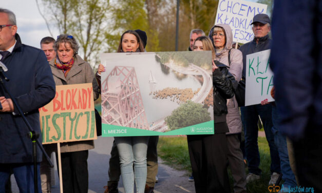 Kładka nad Nettą bez decyzji od miesięcy. Mieszkańcy protestują, inwestycja zagrożona